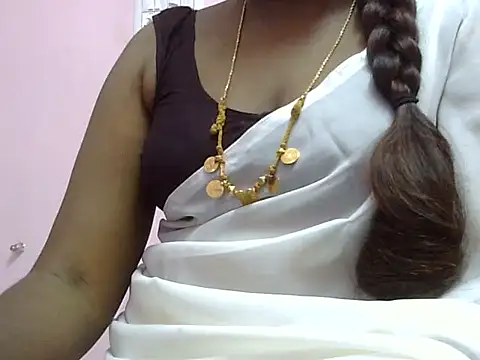 Snapshot of Hot_akshara chatting on 1, 12, 2025 Hot akshara online show from 1, 12, 2025