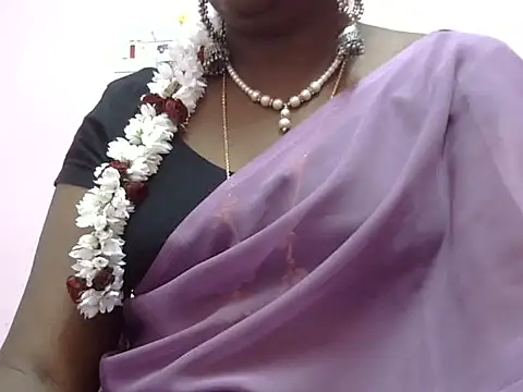 Snapshot of Hot_akshara chatting on 5, 1, 2026 Hot akshara online show from 5, 1, 2026