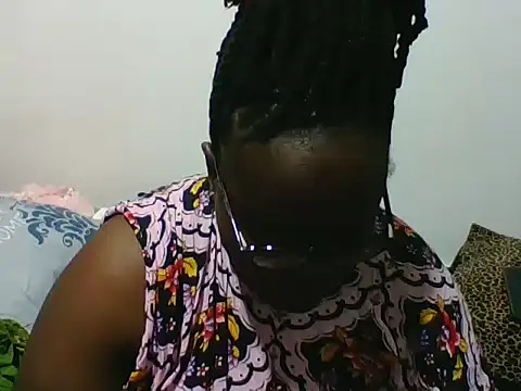 Snapshot of Hotwife8 chatting on 29, 4, 2026 Hotwife8 online show from 29, 4, 2026