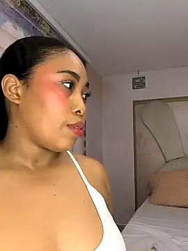 Leah Sweetie online show from 3, 2, 2025