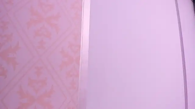 Leah Sweetie online show from 23, 9, 2025