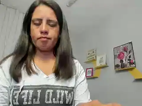 Snapshot of kathina_giraldo chatting on 30, 1, 2025 kathina giraldo online show from 30, 1, 2025