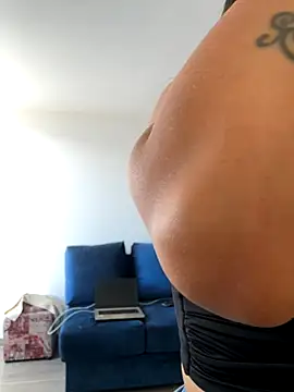 SofiaG  online show from 6, 11, 2025