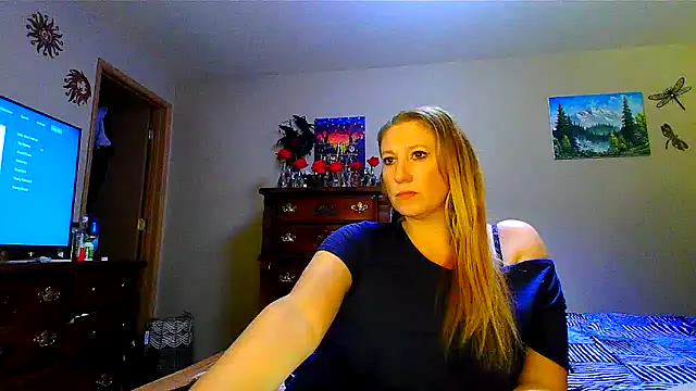 Snapshot of lilyhornyhousewife chatting on 2, 2, 2025 lilyhornyhousewife online show from 2, 2, 2025