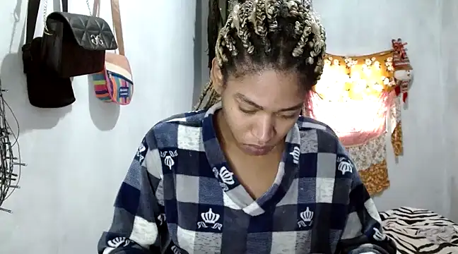 miriam775 online show from 28, 1, 2025