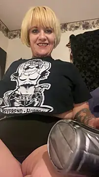 Hunniebunnie78 online show from 30, 7, 2026