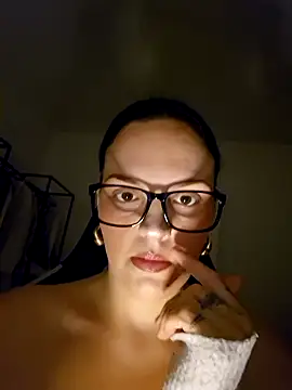 Jujuicy 97 online show from 5, 12, 2025