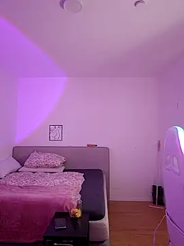 Jujuicy 97 online show from 14, 3, 2026