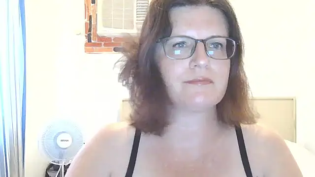 CrimsonMistress online show from 7, 4, 2026