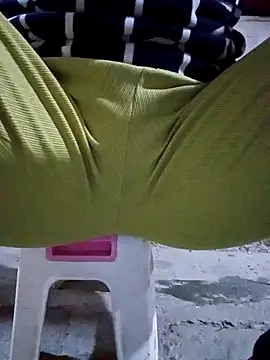 JasminePham online show from 19, 1, 2025