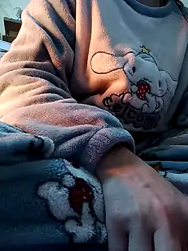 JasminePham online show from 4, 2, 2025