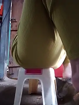 JasminePham online show from 13, 3, 2025