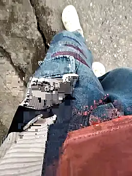 JasminePham online show from 11, 11, 2025