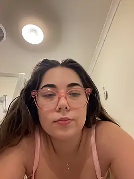 brooklynivy online show from 14, 4, 2026