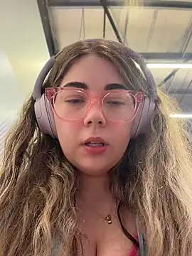brooklynivy online show from 30, 6, 2026