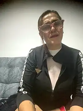 anastasia and jordan online show from 18, 10, 2025