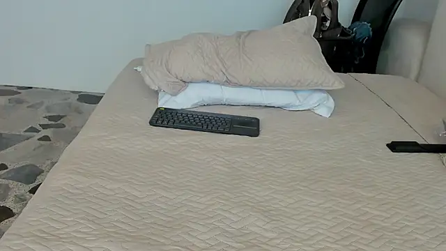 BridgetRodriguez online show from 20, 1, 2025