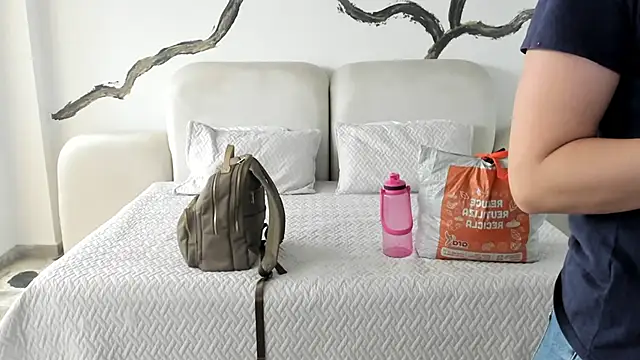 BridgetRodriguez online show from 30, 1, 2025