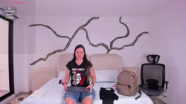 BridgetRodriguez online show from 22, 3, 2025