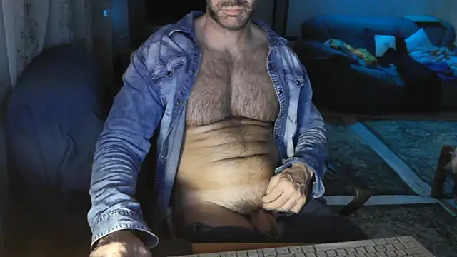 Snapshot of TebaldHot chatting on 9, 10, 2025 TebaldHot online show from 9, 10, 2025