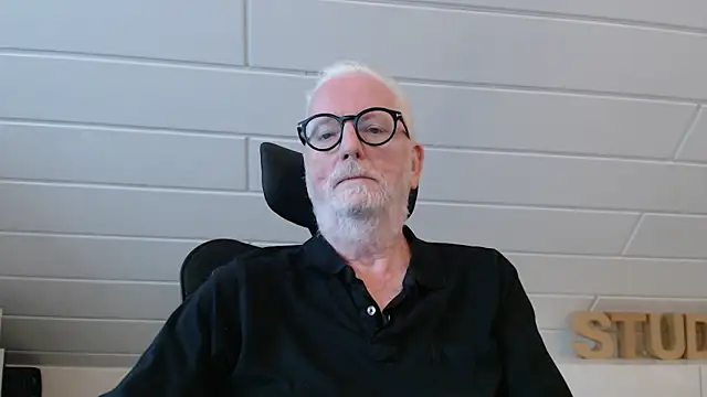 Greyhound70 online show from 16, 9, 2025