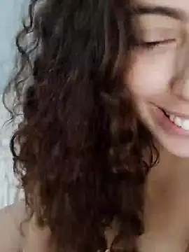 Snapshot of Sweet-diamondxxx chatting on 14, 12, 2024 Sweet-diamondxxx online show from 14, 12, 2024