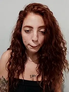 Snapshot of Sweet-diamondxxx chatting on 8, 2, 2025 Sweet-diamondxxx online show from 8, 2, 2025