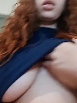 Snapshot of Sweet-diamondxxx chatting on 25, 2, 2025 Sweet-diamondxxx online show from 25, 2, 2025