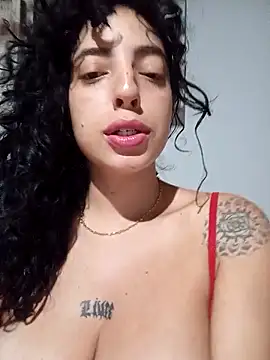 Sweet-diamondxxx online show from 4, 3, 2026