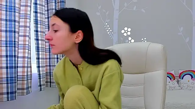 Snapshot of AniaGray chatting on 18, 2, 2025 AniaGray online show from 18, 2, 2025