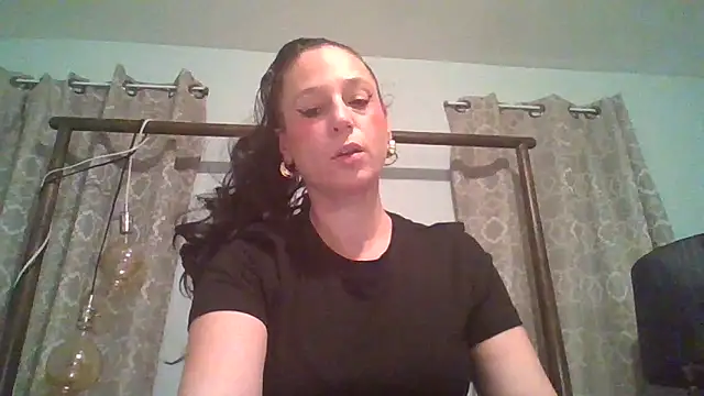 Snapshot of Audrey_hotty chatting on 7, 11, 2025 Audrey hotty online show from 7, 11, 2025