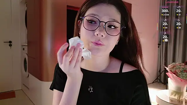 Snapshot of KitayamaChu chatting on 21, 9, 2025 KitayamaChu online show from 21, 9, 2025