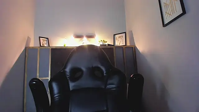 Snapshot of Valkiria_ponce chatting on 31, 1, 2025 Valkiria ponce online show from 31, 1, 2025