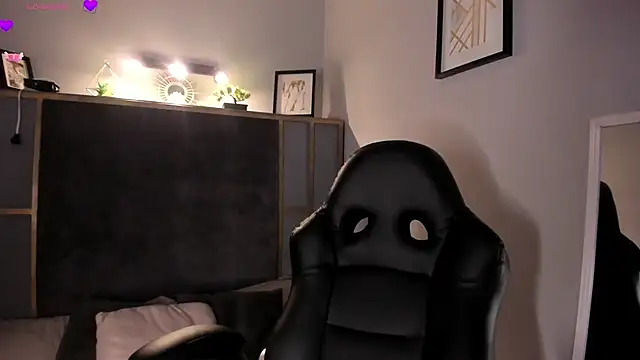 Snapshot of Valkiria_ponce chatting on 20, 2, 2025 Valkiria ponce online show from 20, 2, 2025