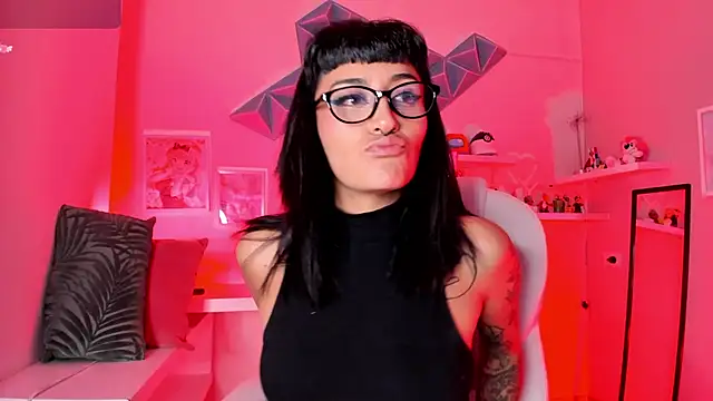 Snapshot of Valkiria_ponce chatting on 20, 11, 2025 Valkiria ponce online show from 20, 11, 2025