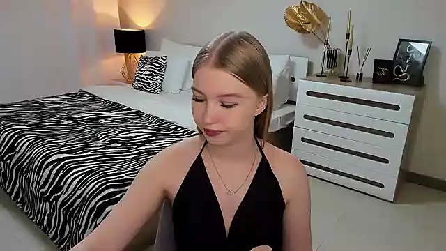 shy  lady online show from 28, 2, 2025