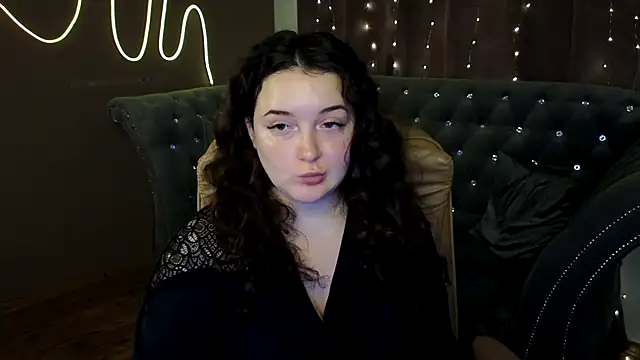 GloriNichols online show from 7, 12, 2024