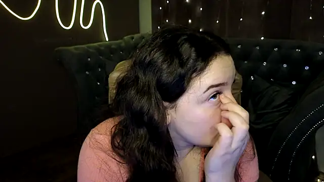 GloriNichols online show from 9, 12, 2024