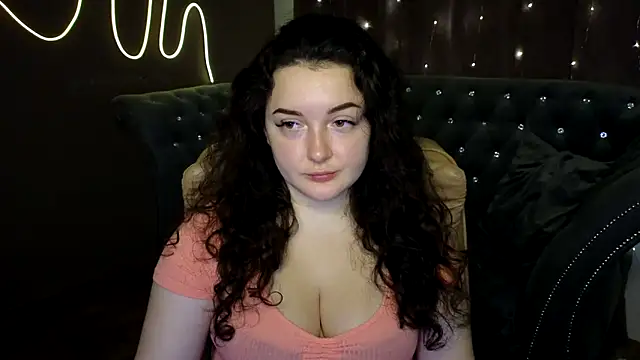 GloriNichols online show from 12, 12, 2024