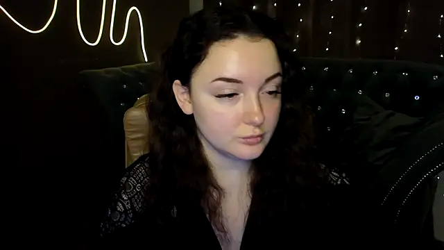 GloriNichols online show from 14, 12, 2024