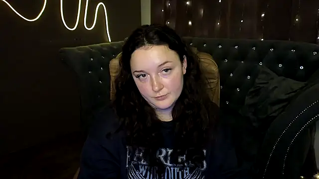 GloriNichols online show from 17, 12, 2024