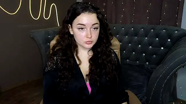 GloriNichols online show from 9, 1, 2025