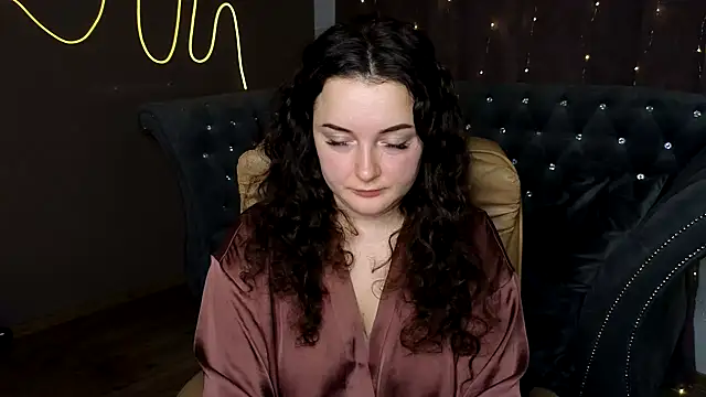 GloriNichols online show from 12, 1, 2025