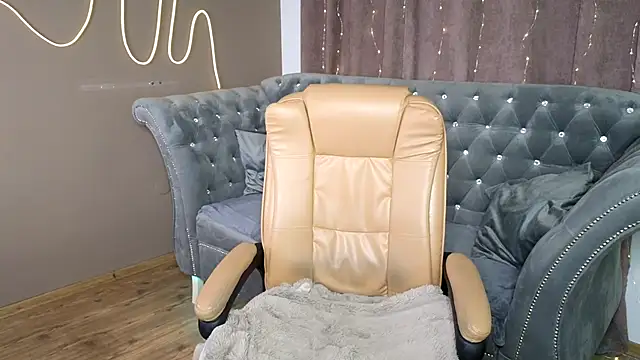 GloriNichols online show from 20, 1, 2025