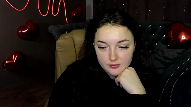 GloriNichols online show from 12, 2, 2025