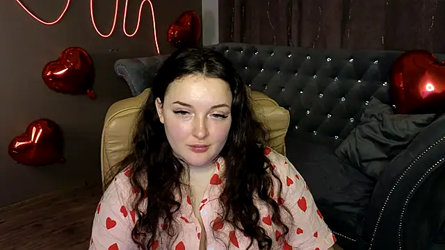 GloriNichols online show from 12, 2, 2025