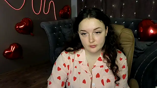 GloriNichols online show from 12, 2, 2025