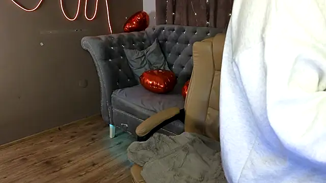 GloriNichols online show from 15, 3, 2025