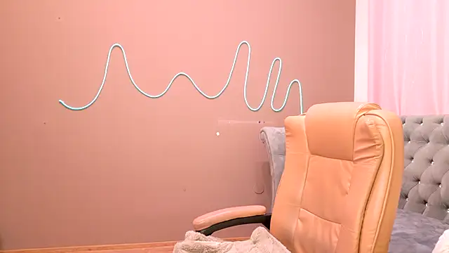 GloriNichols online show from 14, 10, 2025