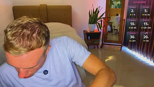 Snapshot of tommy_cumfinger chatting on 17, 2, 2026 tommy cumfinger online show from 17, 2, 2026